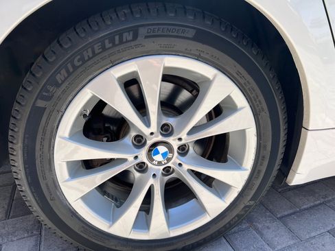 Used 2010 BMW 535i xDrive Wagon AWD/4WD image 27