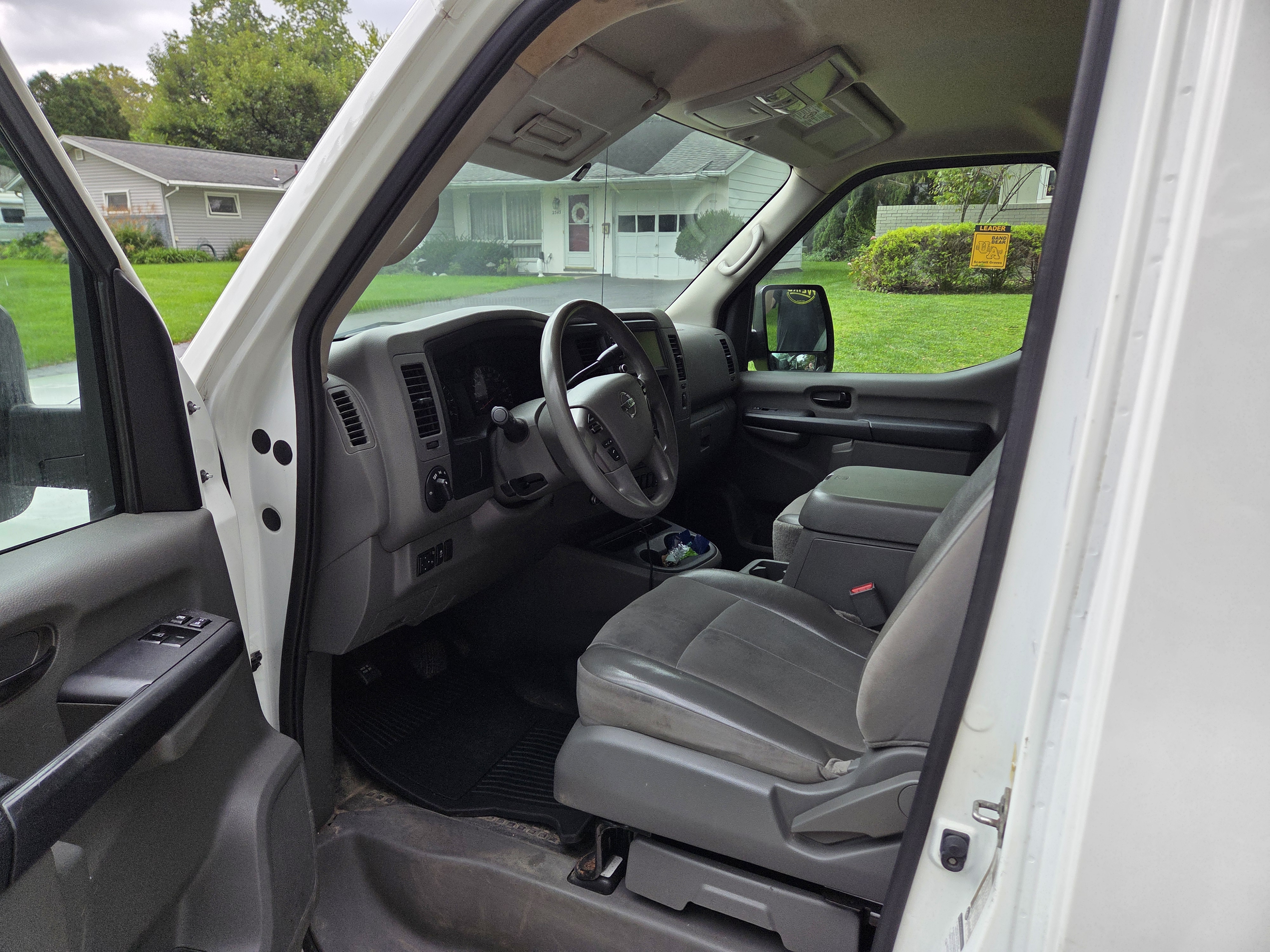 Used 2020 Nissan NV 2500 SV RWD image 6