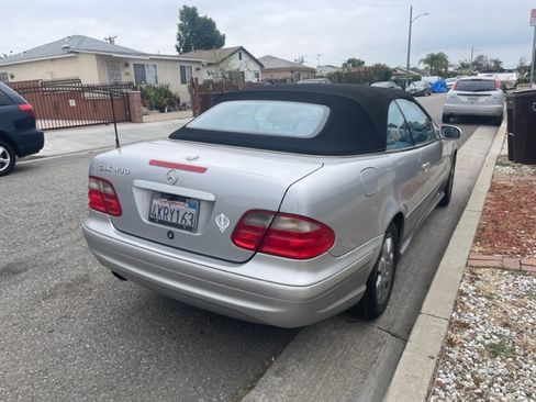 Used 2000 Mercedes-Benz CLK 430 Cabriolet image 8