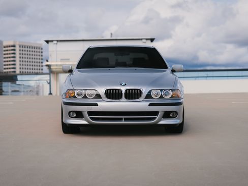 Used 2003 BMW 540i Sedan image 9