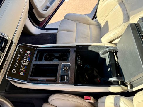 Used 2020 Lincoln Navigator L Reserve w/ Luxury Package image 15