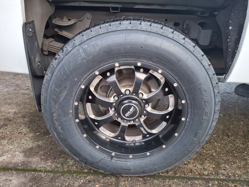 Used 2011 Chevrolet Silverado 3500 LT w/ Interior Plus Package image 23