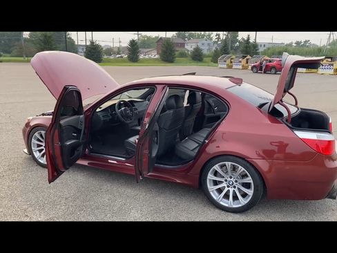 Used 2007 BMW M5 RWD image 2
