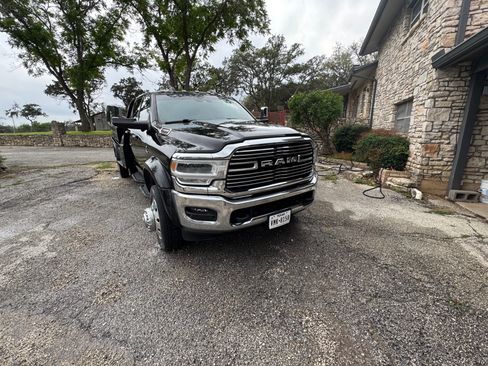 Used 2022 RAM 5500 Laramie AWD/4WD image 14