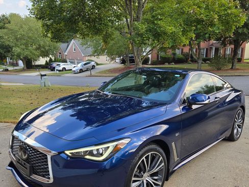 Used 2019 INFINITI Q60 3.0t Luxe w/ Essential Package image 1