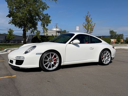 Used 2009 Porsche 911 Carrera S RWD image 4