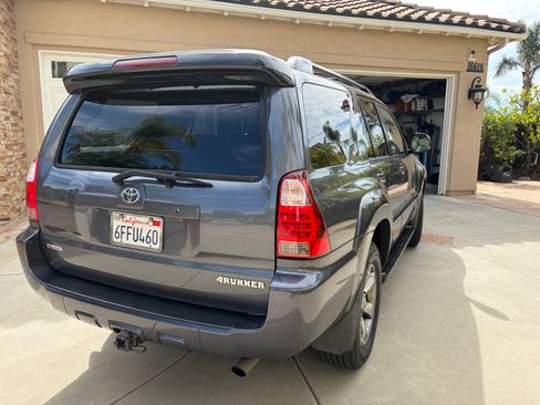 Used 2008 Toyota 4Runner Limited w/ Limited Extra Value Pkg 1 AWD/4WD image 6