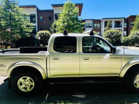 Used 2003 Toyota Tacoma PreRunner RWD image 6