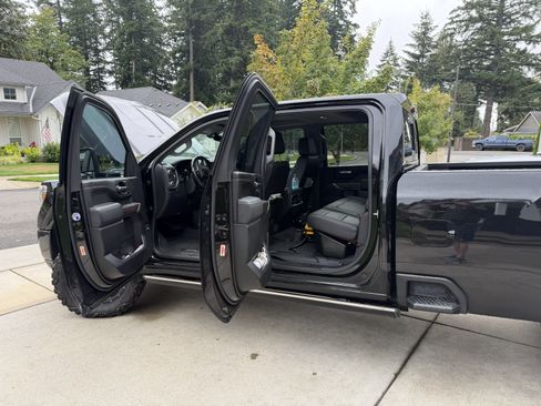 Used 2021 GMC Sierra 3500 Denali w/ Denali Black Diamond Edition AWD/4WD image 1