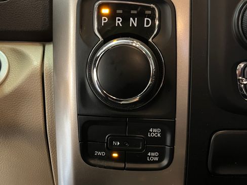 Used 2017 RAM 1500 Classic SLT w/ Luxury Group AWD/4WD image 24