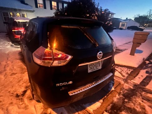 Used 2014 Nissan Rogue S AWD/4WD image 8