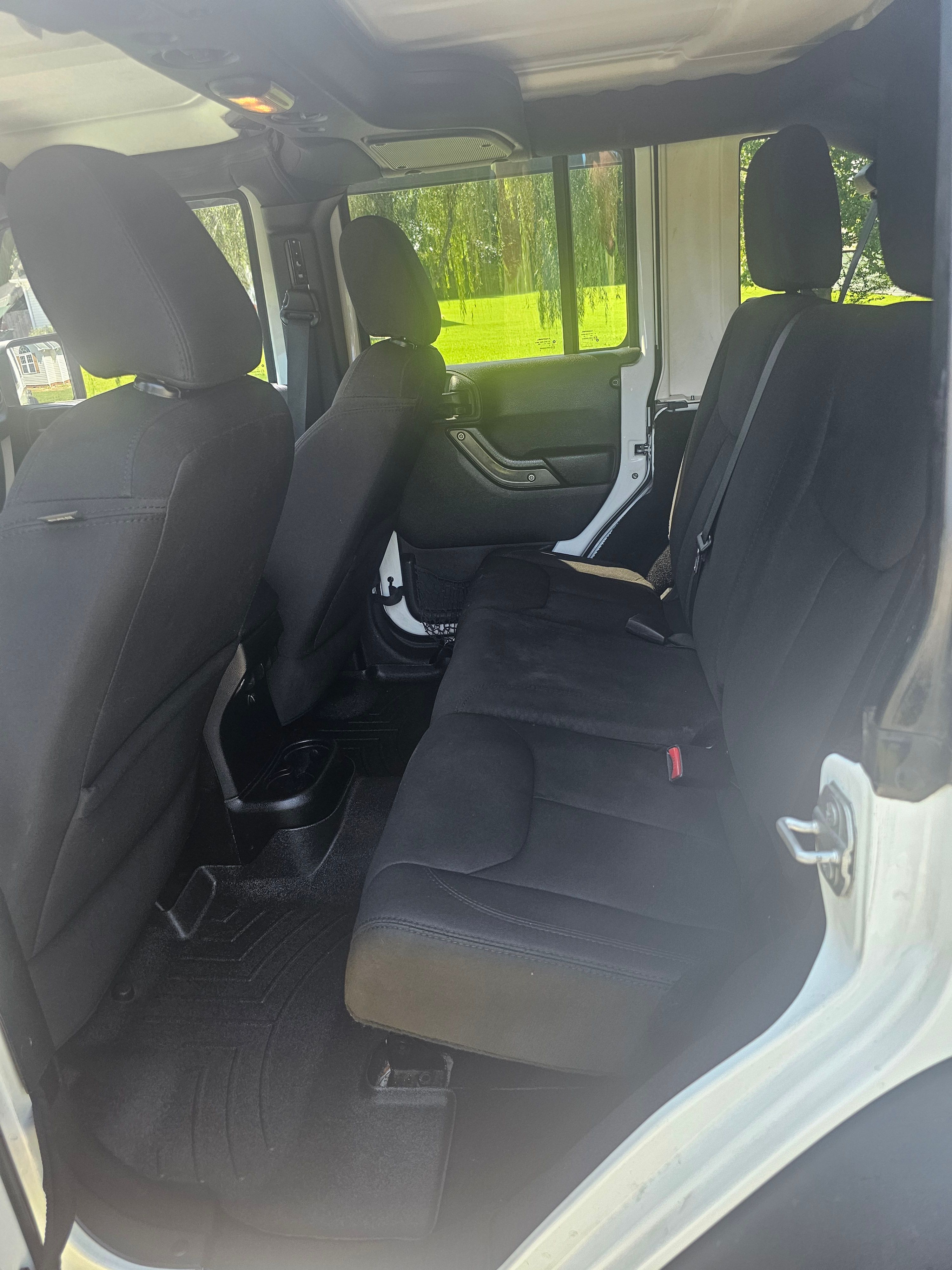 Used 2015 Jeep Wrangler Unlimited Sport w/ Quick Order Package 24S AWD/4WD image 8