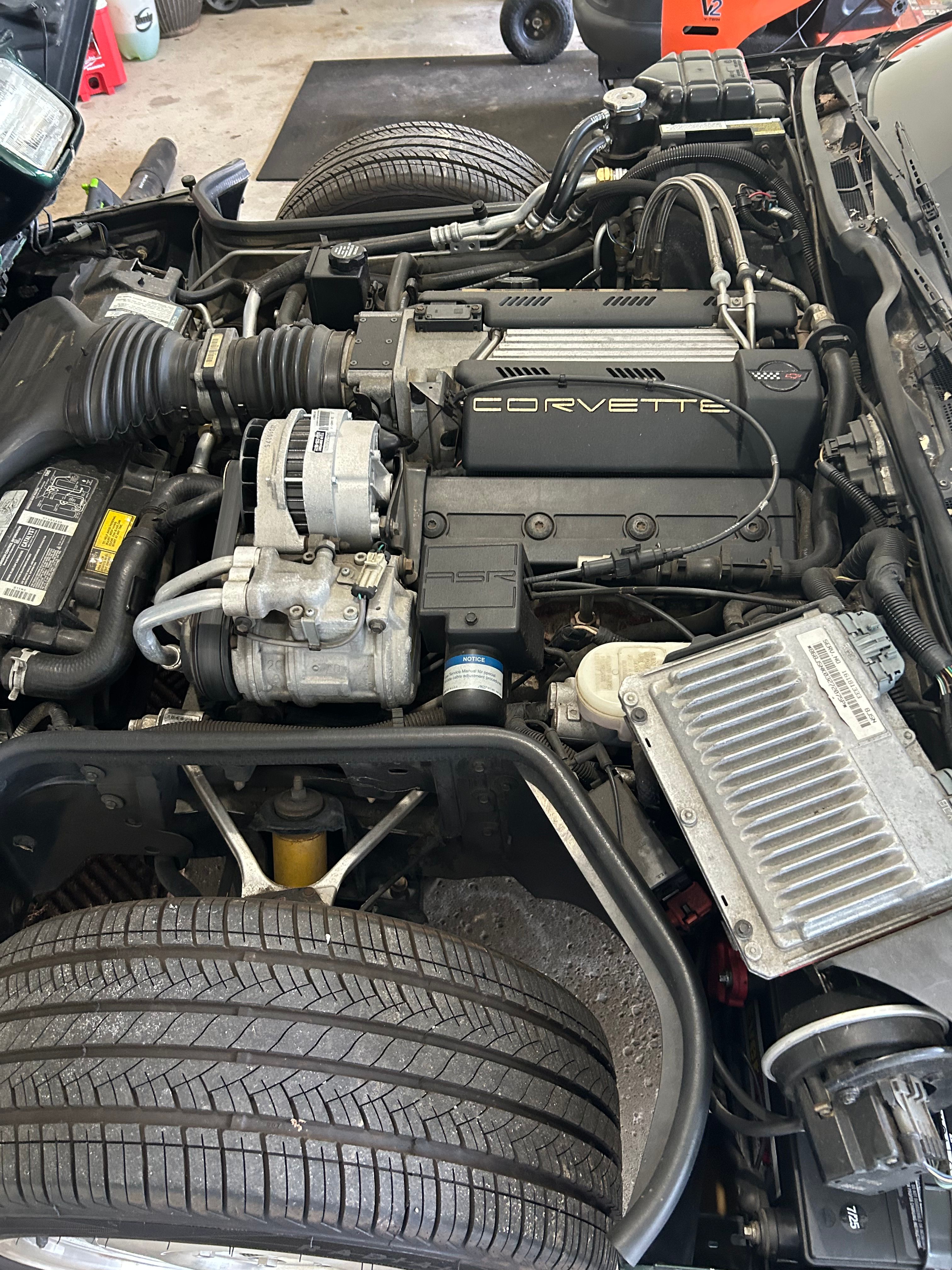 Used 1994 Chevrolet Corvette Coupe RWD image 4
