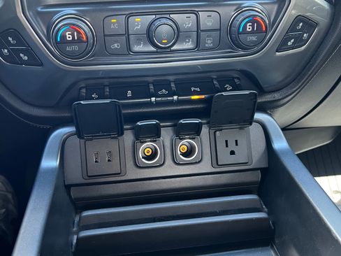 Used 2018 Chevrolet Silverado 1500 LTZ Z71 w/ LTZ Plus Package AWD/4WD image 25