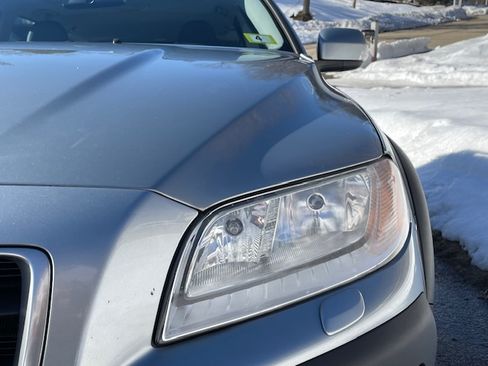 Used 2010 Volvo XC70 3.2 image 16