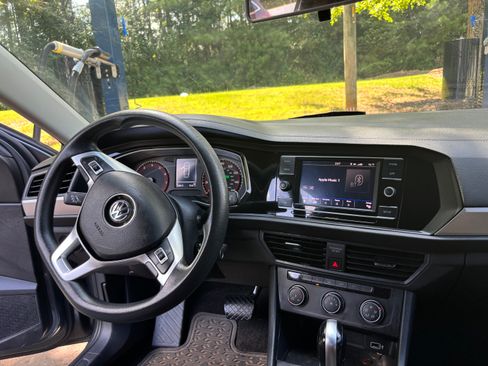 Used 2019 Volkswagen Jetta S w/ Driver Assistance Package FWD image 1