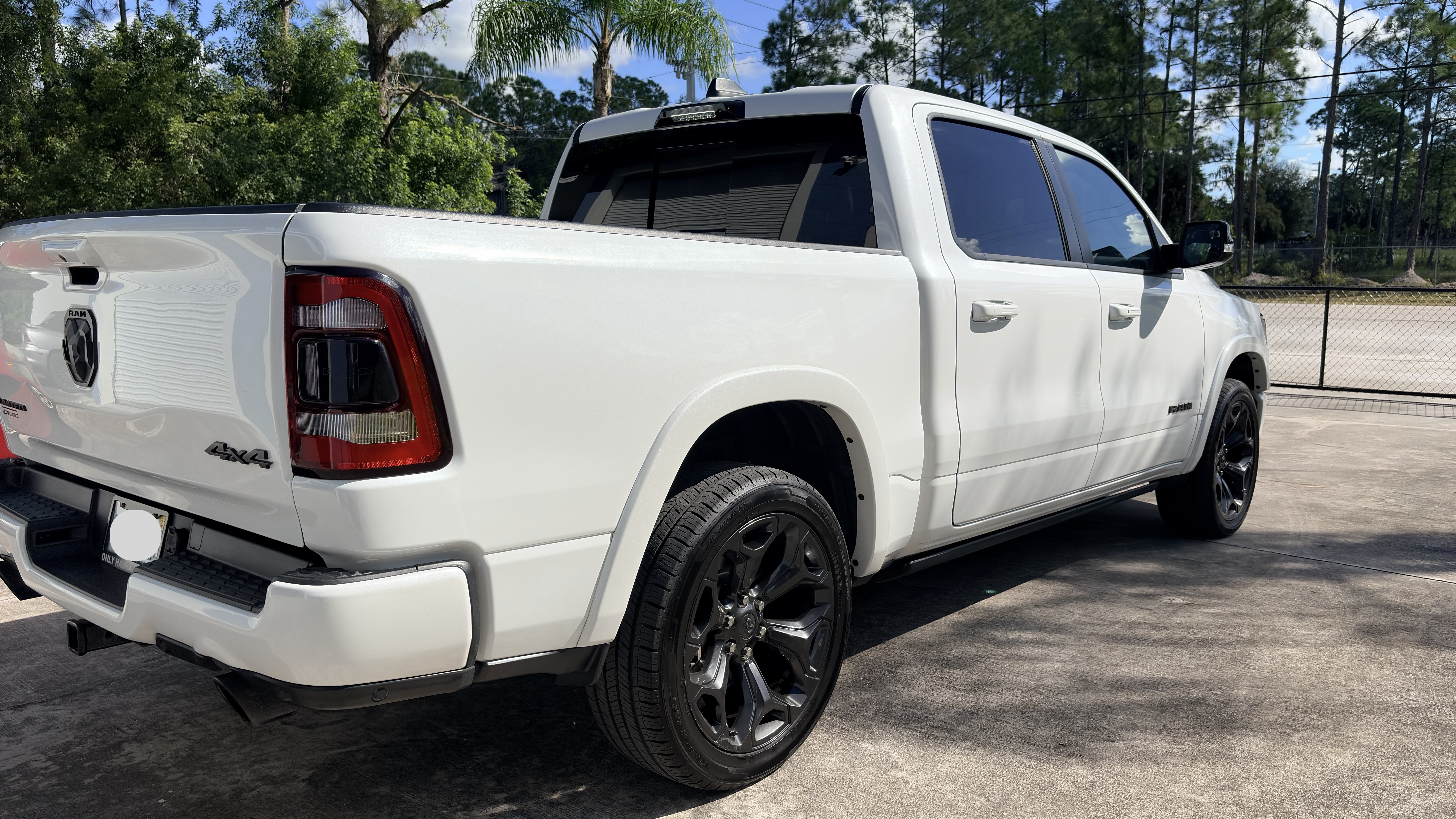 Used 2021 RAM 1500 Limited w/ Night Edition AWD/4WD image 9