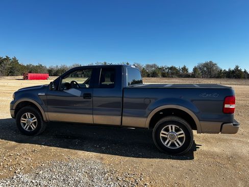 Used 2005 Ford F150 Lariat image 8