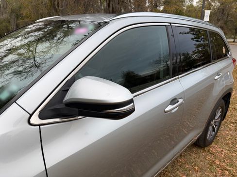 Used 2017 Toyota Highlander XLE image 9