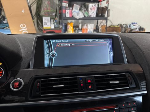 Used 2012 BMW 650i xDrive 650i xDrive Coupe 2D image 9