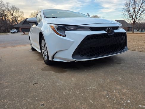 Used 2022 Toyota Corolla L image 9