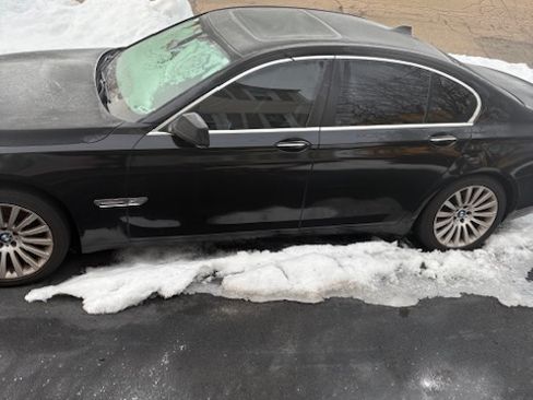 Used 2012 BMW ALPINA B7 xDrive image 3