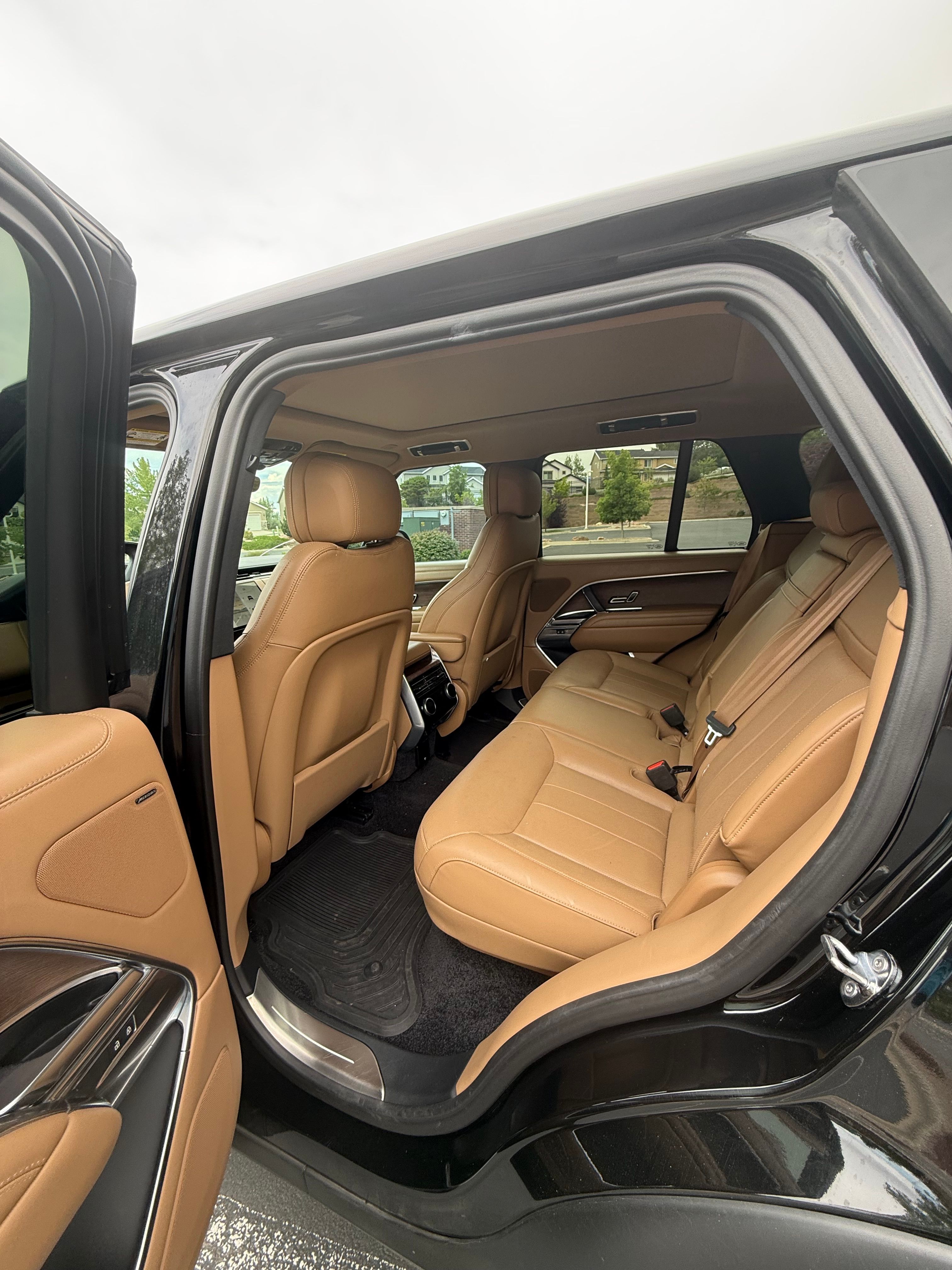 Used 2024 Land Rover Range Rover SE AWD/4WD image 22
