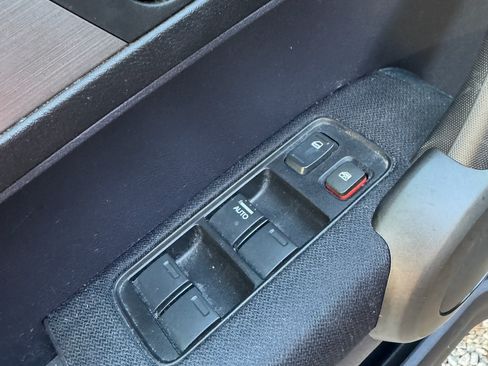 Used 2010 Honda CR-V EX image 4