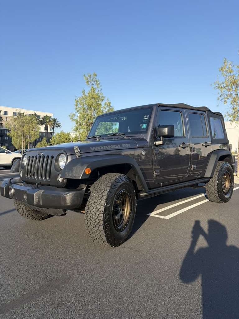 Used 2016 Jeep Wrangler Unlimited Sport AWD/4WD image 5