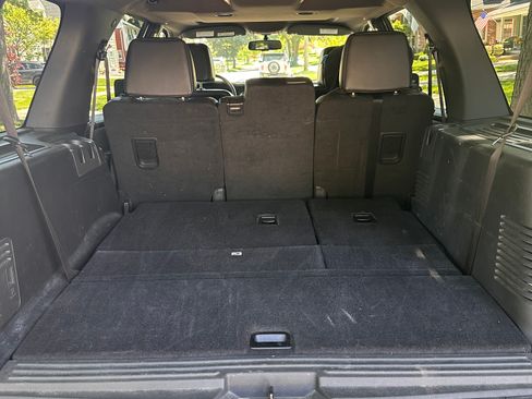 Used 2008 Ford Expedition XLT image 9