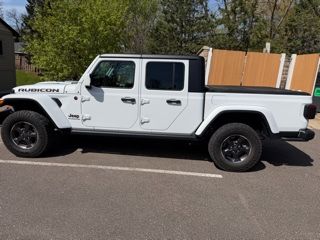 Used 2022 Jeep Gladiator Rubicon w/ LED Lighting Group AWD/4WD image 1