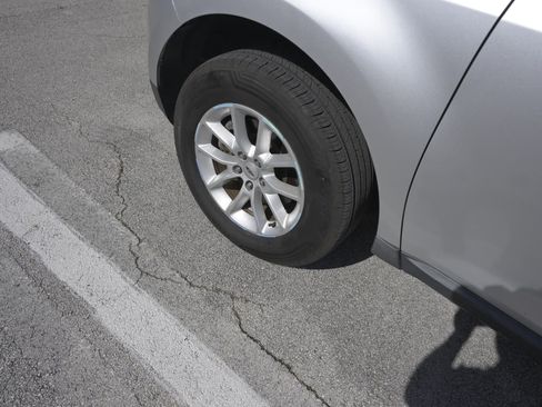 Used 2014 Ford Edge SE w/ Equipment Group 101A image 9