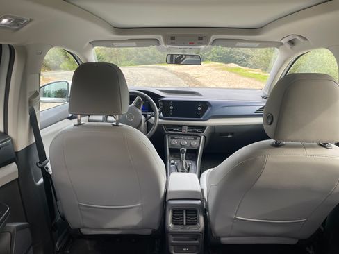 Used 2022 Volkswagen Taos SE image 12