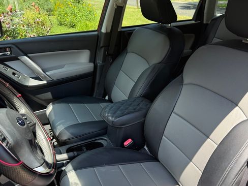 Used 2016 Subaru Forester 2.5i Limited AWD/4WD image 11