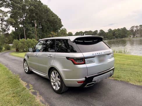 Used 2019 Land Rover Range Rover Sport Supercharged AWD/4WD image 6