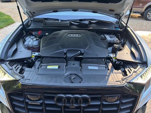 Used 2021 Audi Q8 Premium Plus AWD/4WD image 29