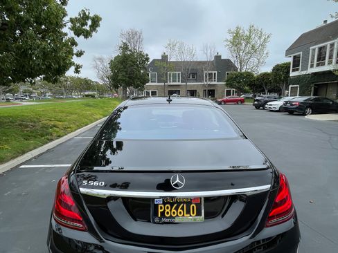 Used 2019 Mercedes-Benz S 560 Sedan image 14