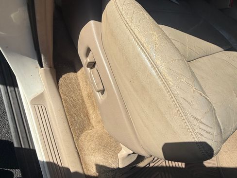 Used 1998 Toyota Land Cruiser image 17