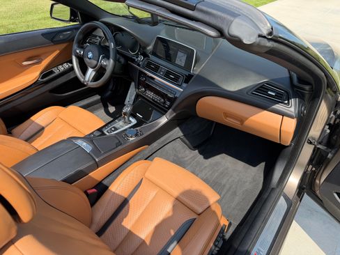 Used 2018 BMW 640i Convertible RWD image 21
