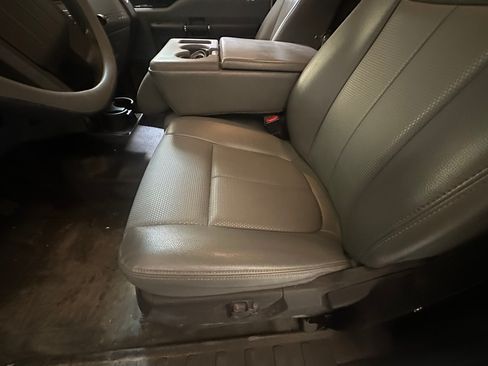 Used 2015 Ford F450 XL w/ Power Equipment Group RWD image 13