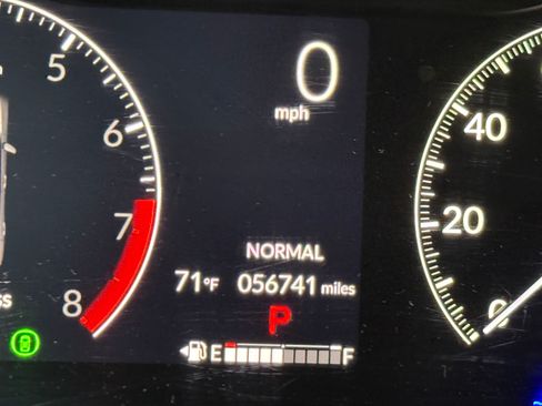 Used 2023 Honda HR-V EX-L image 11