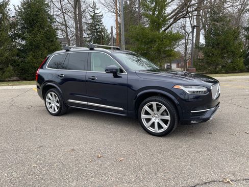 Used 2016 Volvo XC90 T6 Inscription w/ Vision Package image 5