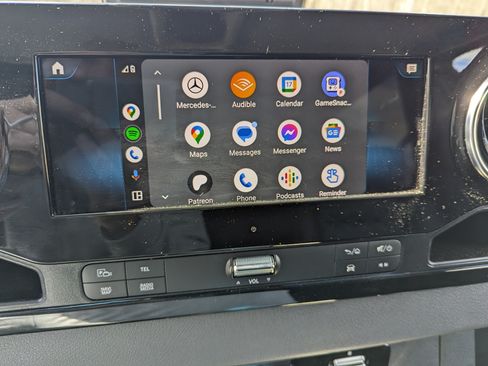 Used 2022 Mercedes-Benz Sprinter 2500 image 9