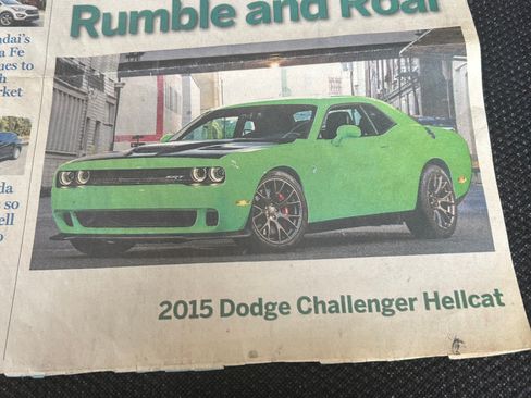 Used 2015 Dodge Challenger SRT Hellcat RWD image 12