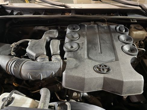 Used 2012 Toyota 4Runner Limited image 23