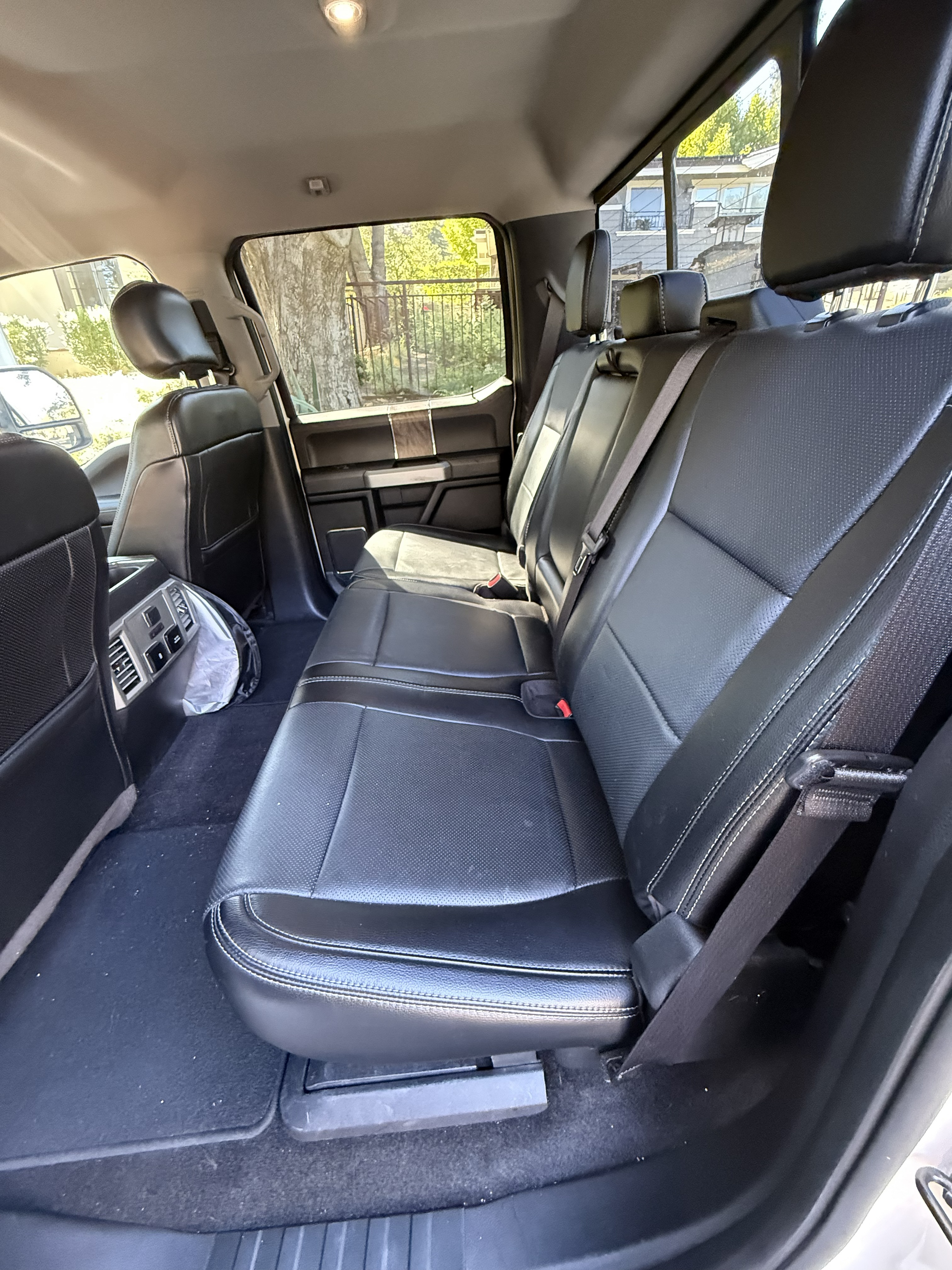 Used 2017 Ford F350 Lariat w/ Tow Technology Bundle AWD/4WD image 17