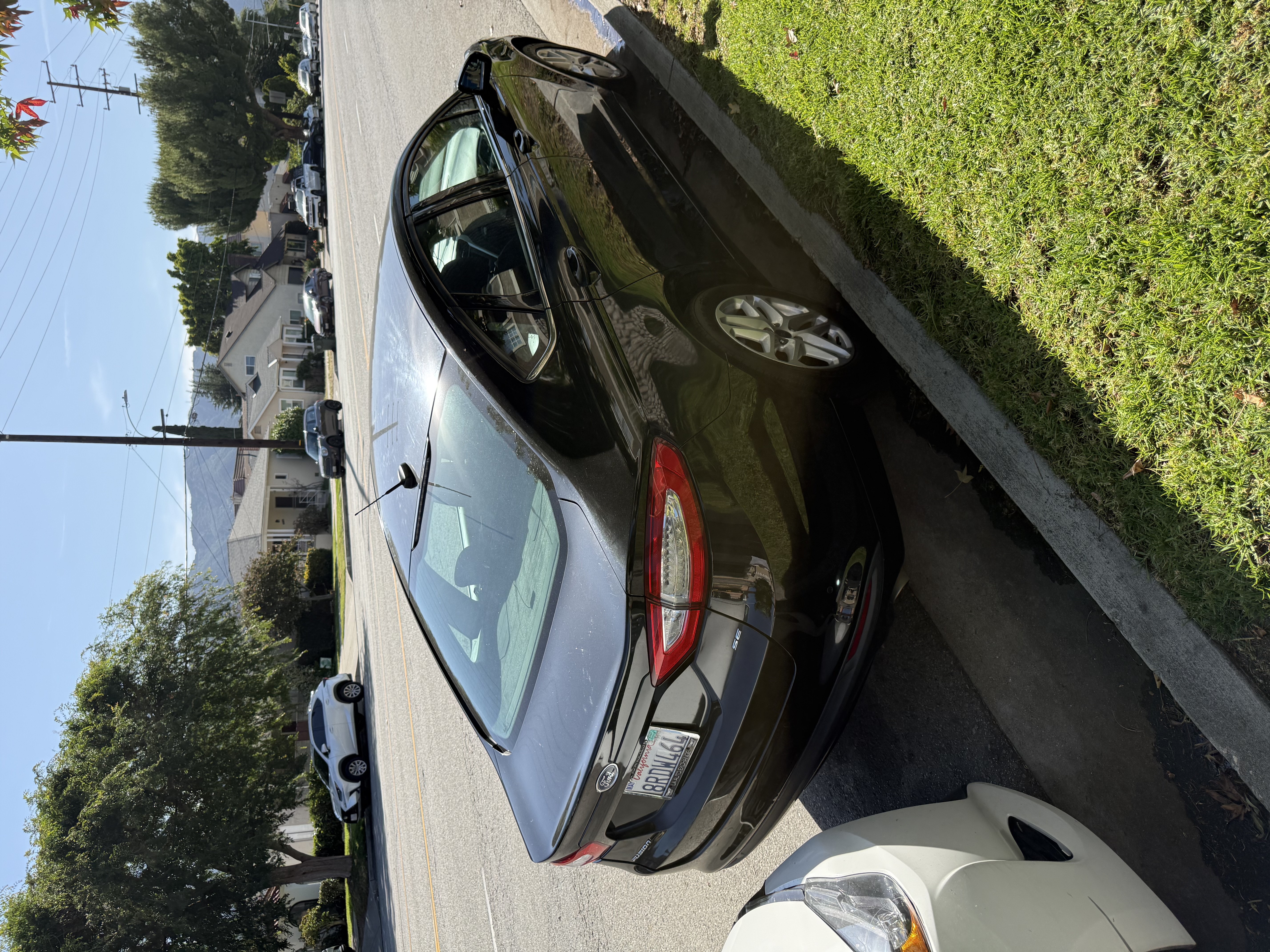 Used 2016 Ford Fusion SE FWD image 7