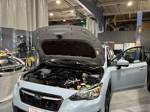 Used 2019 Subaru Crosstrek 2.0i Premium image 5