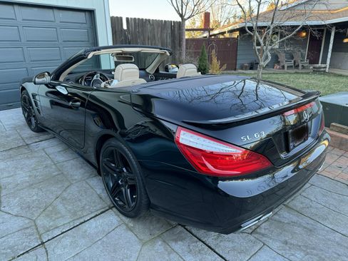 Used 2013 Mercedes-Benz SL 63 AMG image 2