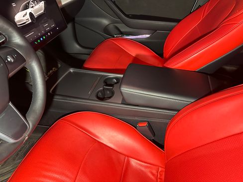 Used 2023 Tesla Model 3 Performance image 13